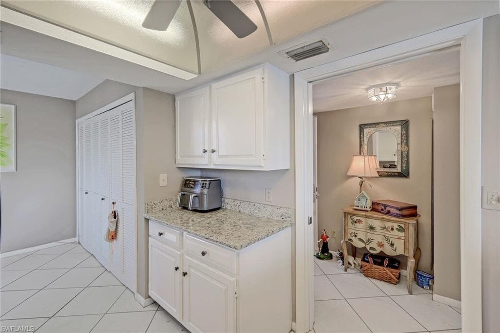 10562 Gulf Shore Dr 402, Naples, FL 34108-4