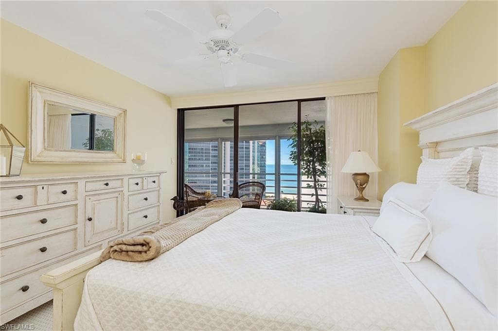 4751 Gulf Shore Blvd N 1507, Naples, FL 34103-11