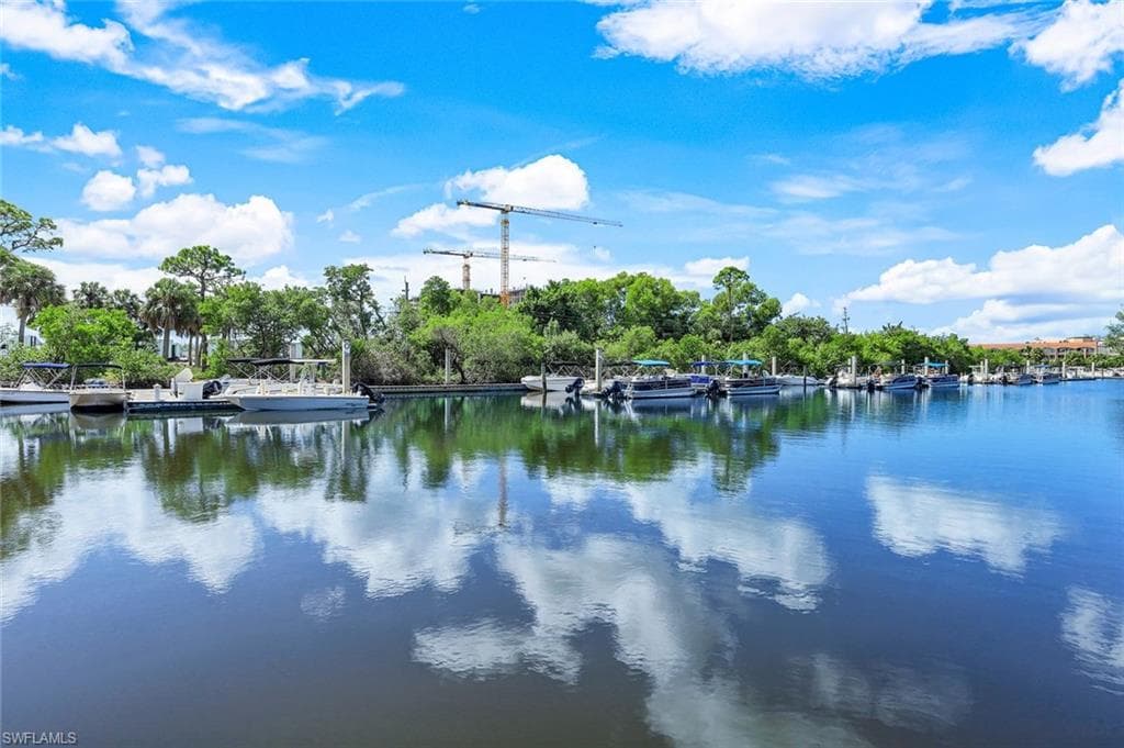 2160 Harbor Ln, Naples, FL 34104-22