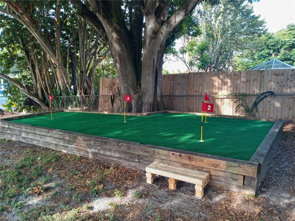 2160 Harbor Ln, Naples, FL 34104-23