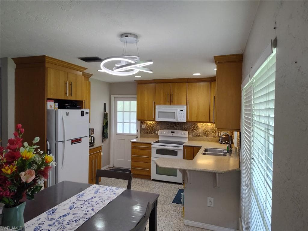 1442 Byron Rd, Fort Myers, FL 33919-10