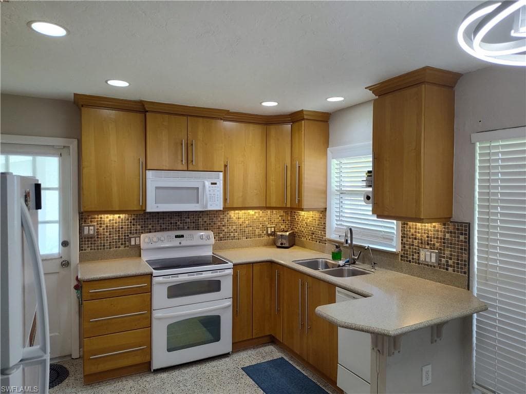 1442 Byron Rd, Fort Myers, FL 33919-11