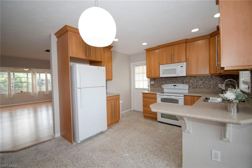 1442 Byron Rd, Fort Myers, FL 33919-6