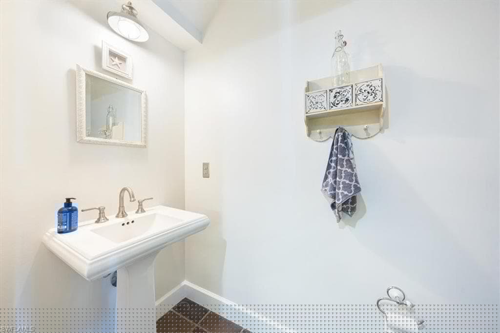 1171 Mockingbird Ln, Naples, FL 34104-15