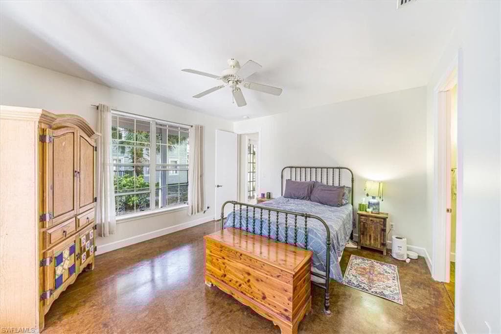 1171 Mockingbird Ln, Naples, FL 34104-17