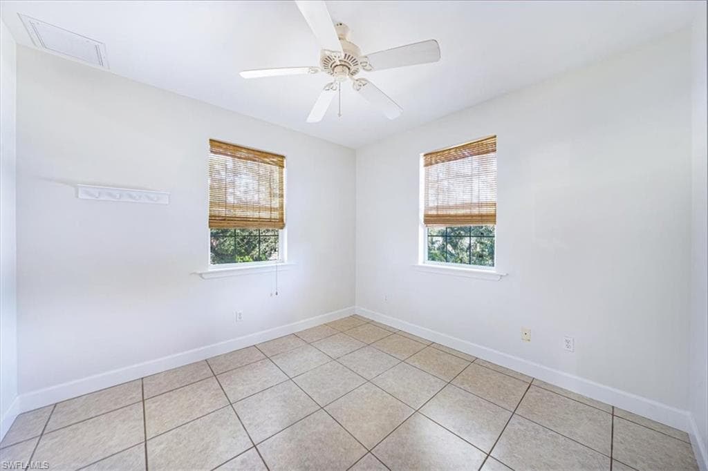 1171 Mockingbird Ln, Naples, FL 34104-21
