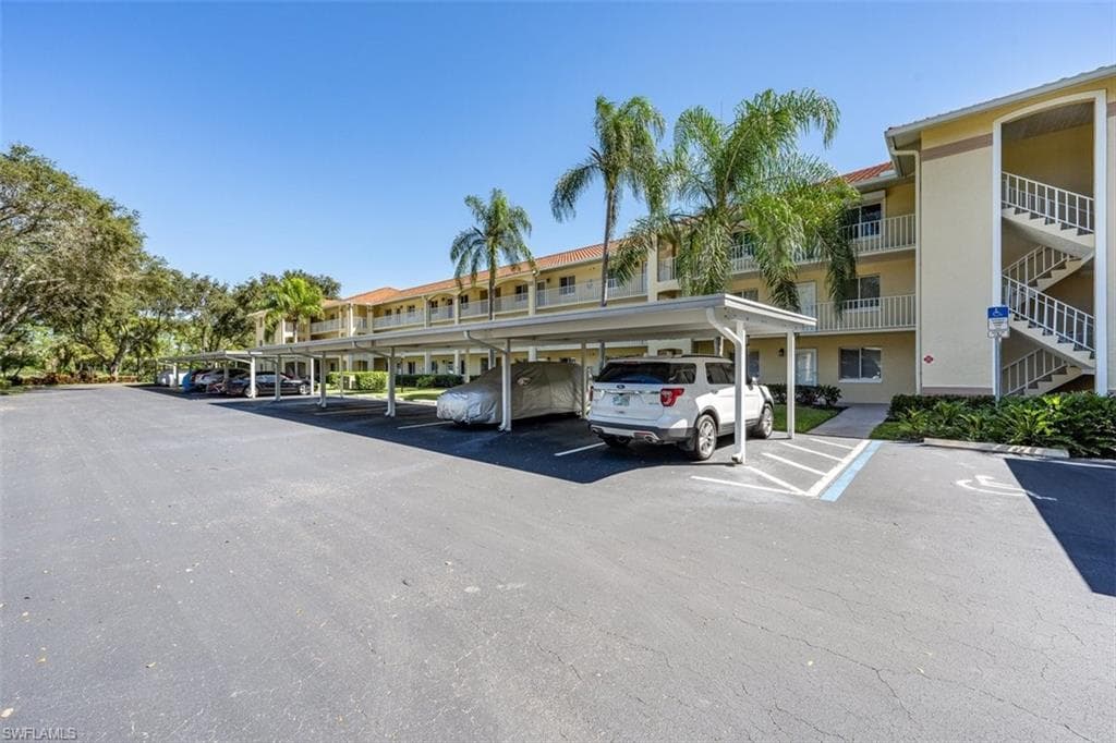 3655 Amberly Cir A107, Naples, FL 34112-24