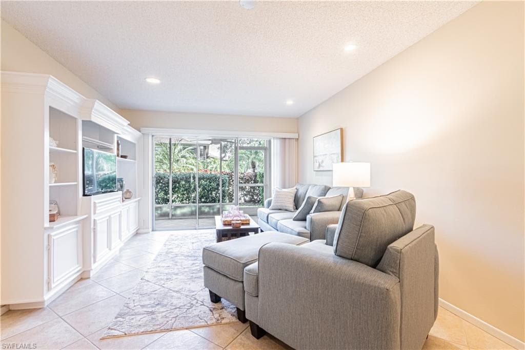 3150 Binnacle Dr 109, Naples, FL 34103-20
