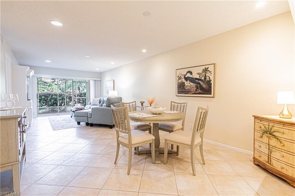 3150 Binnacle Dr 109, Naples, FL 34103-25