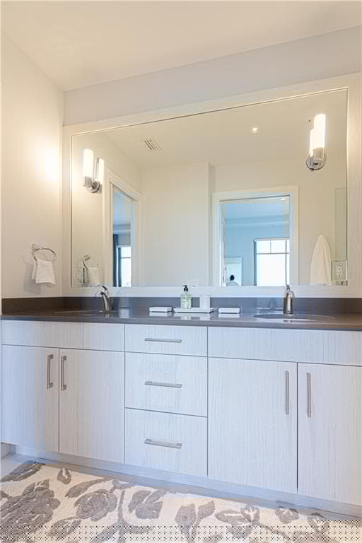 101 8th St S 204, Naples, FL 34102-21