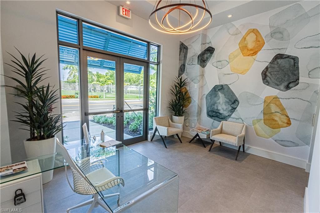 101 8th St S 204, Naples, FL 34102-6