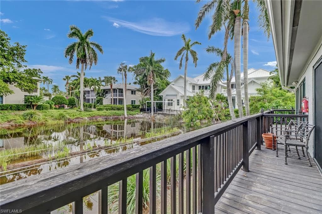 615 8th Ave S 615, Naples, FL 34102-18