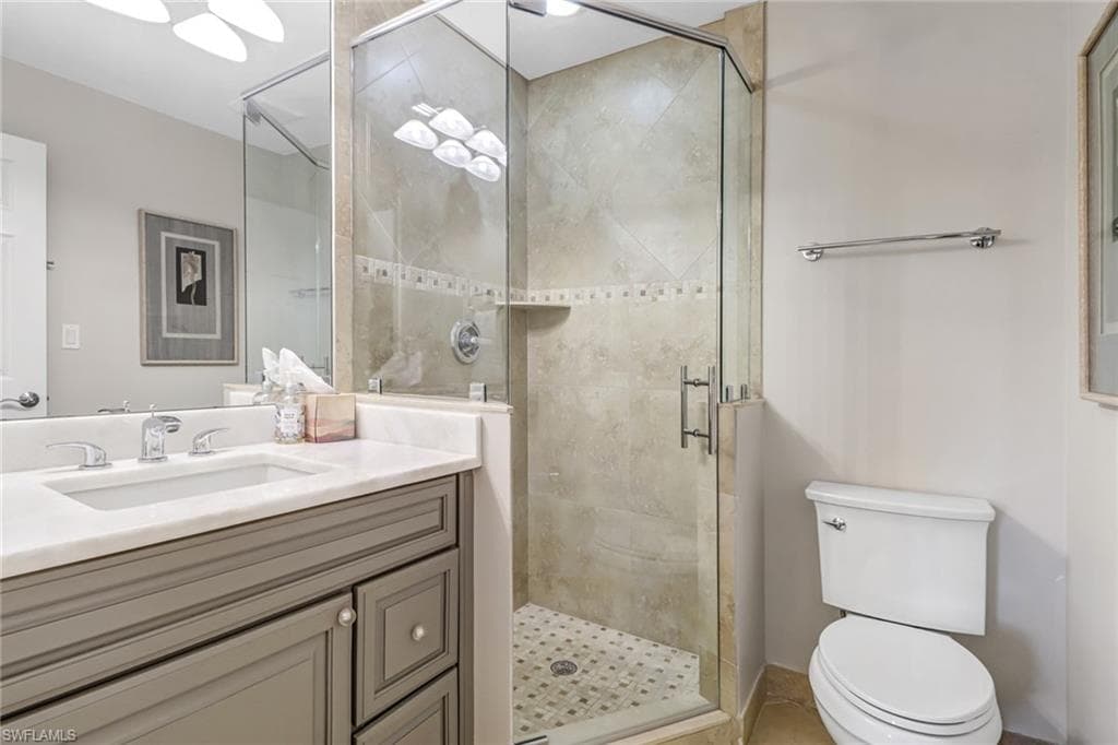 615 8th Ave S 615, Naples, FL 34102-20
