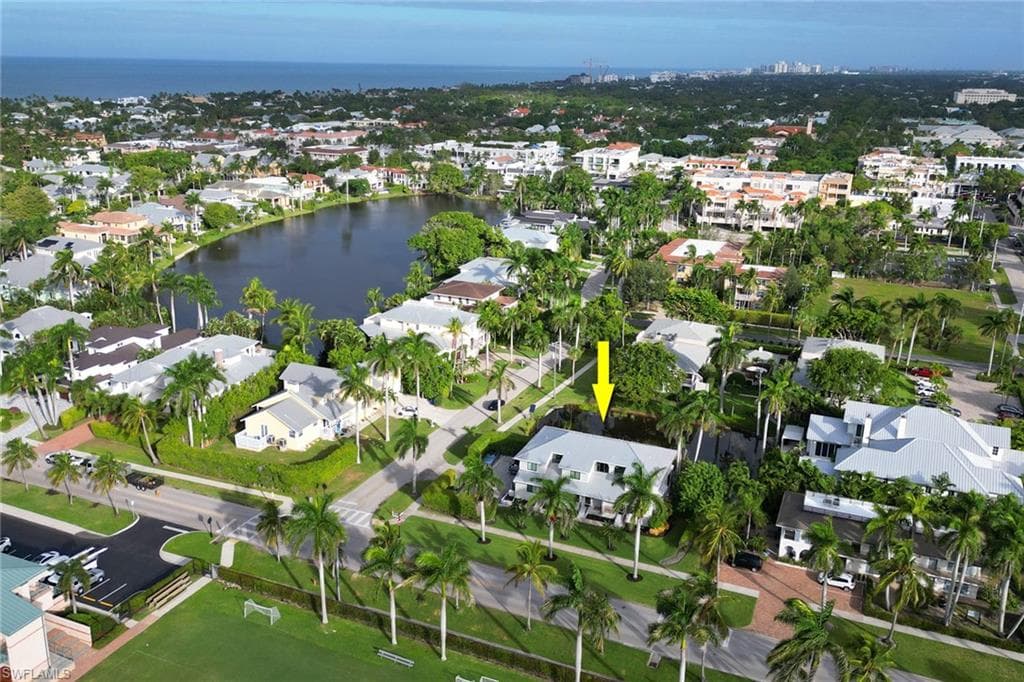 615 8th Ave S 615, Naples, FL 34102-45