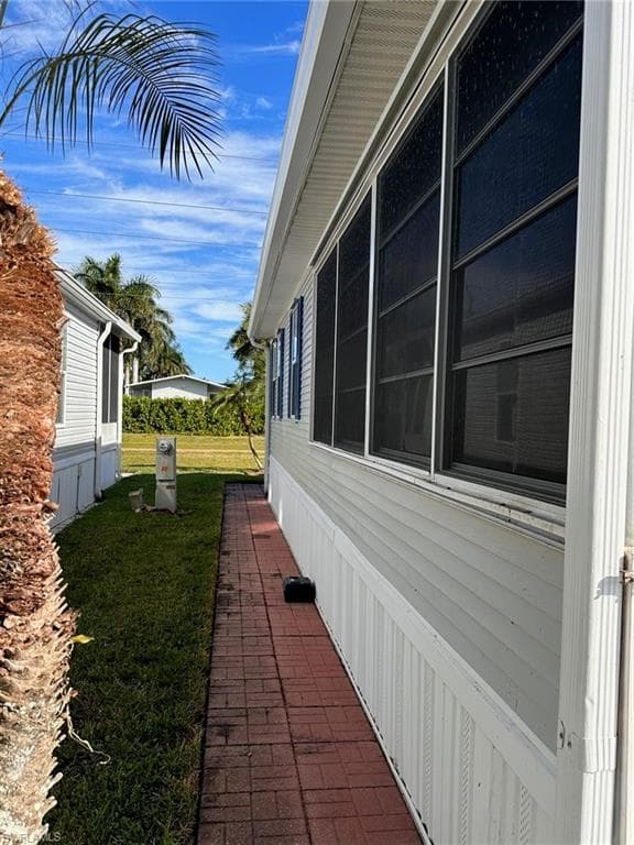 1453 Diamond Lake Cir, Naples, FL 34114-17