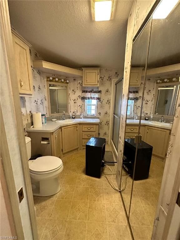 1453 Diamond Lake Cir, Naples, FL 34114-6