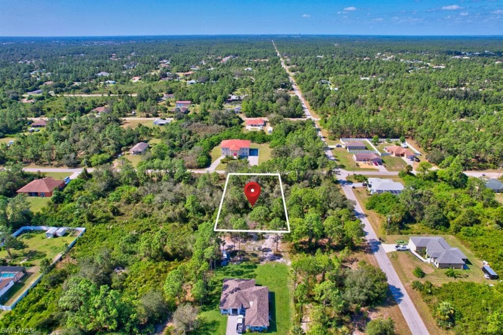 1020 Lincoln Ave, Lehigh Acres, FL 33972-4