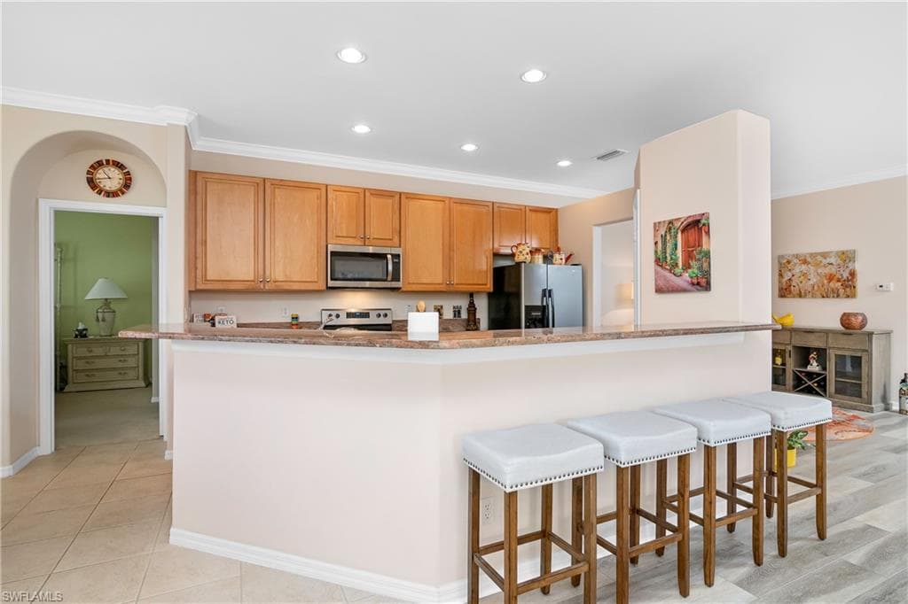 9631 Raven Ct, Estero, FL 33928-11