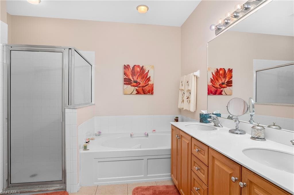 9631 Raven Ct, Estero, FL 33928-16
