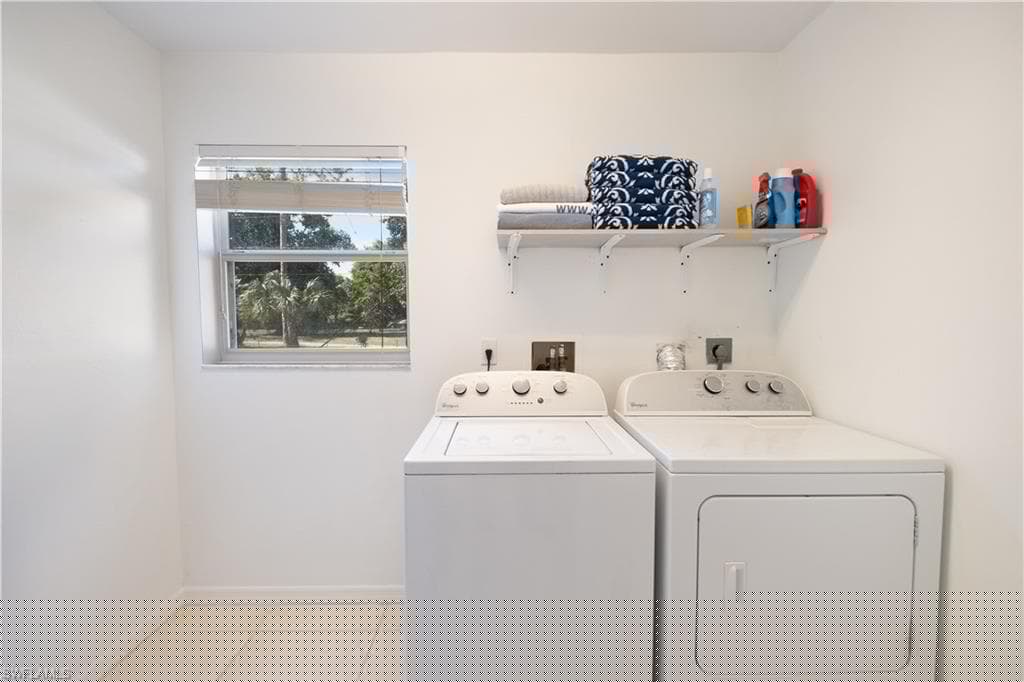 6025 Sea Grass Ln, Naples, FL 34116-24