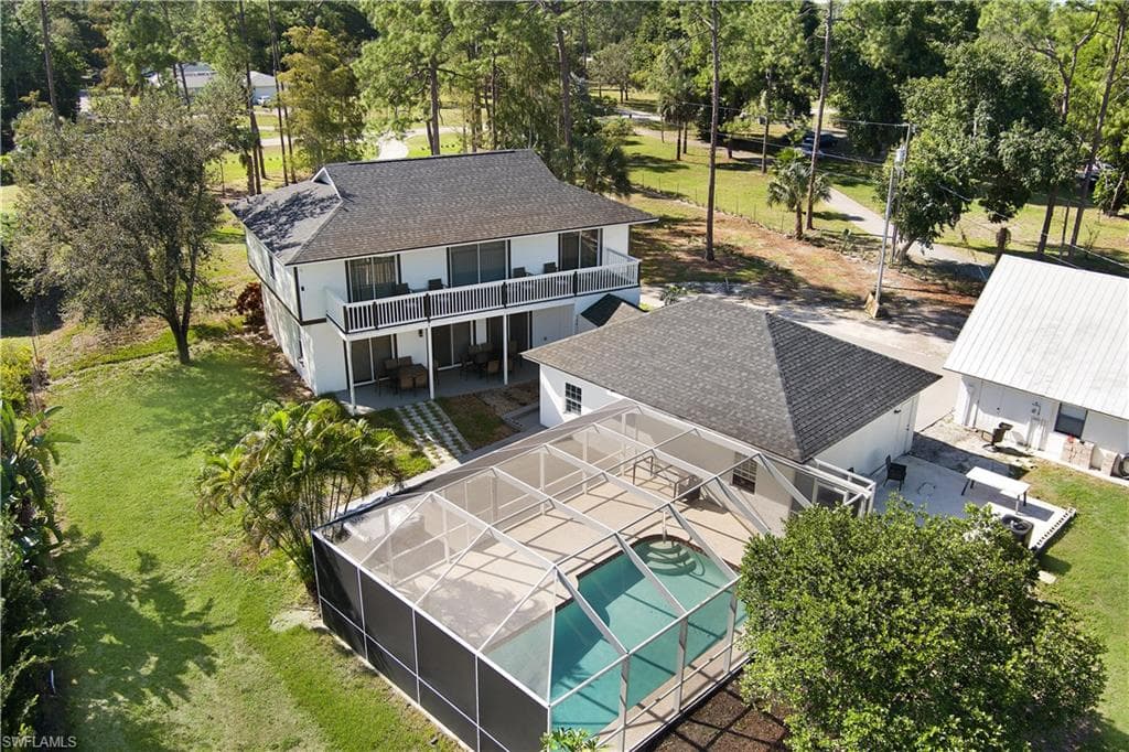 6025 Sea Grass Ln, Naples, FL 34116-27