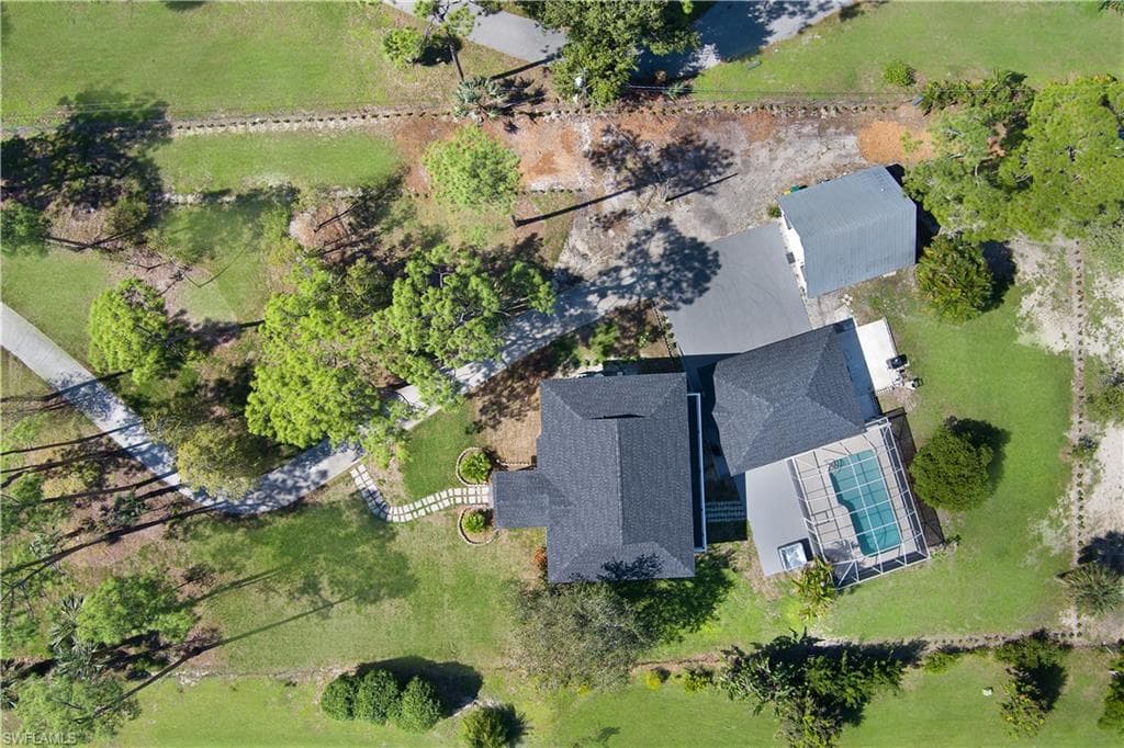 6025 Sea Grass Ln, Naples, FL 34116-4