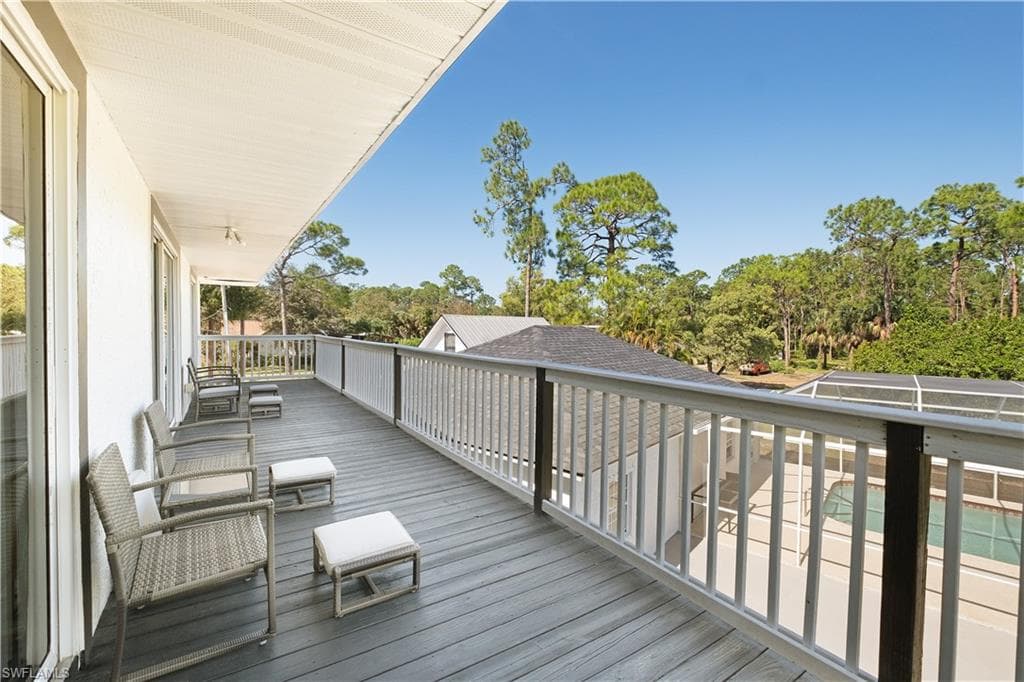 6025 Sea Grass Ln, Naples, FL 34116-8