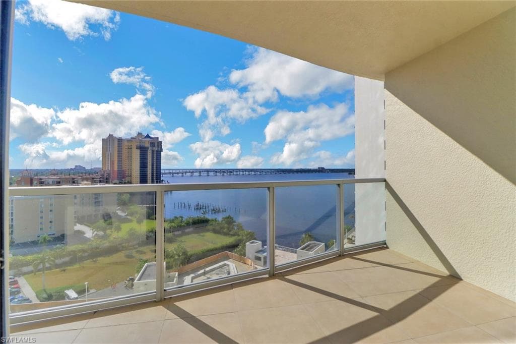 3000 Oasis Grand Blvd 1106, Fort Myers, FL 33916-18