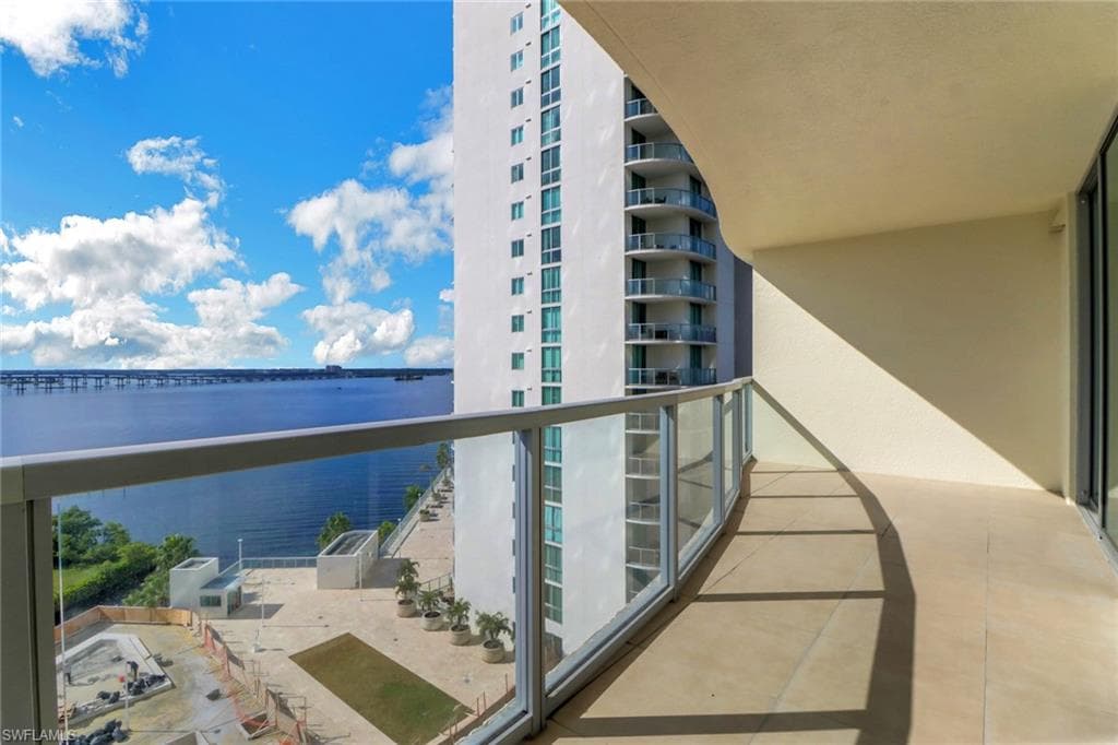 3000 Oasis Grand Blvd 1106, Fort Myers, FL 33916-19