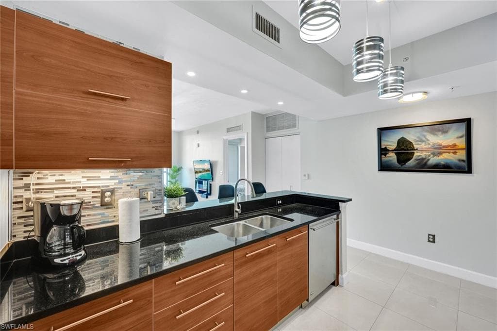 3000 Oasis Grand Blvd 1106, Fort Myers, FL 33916-5