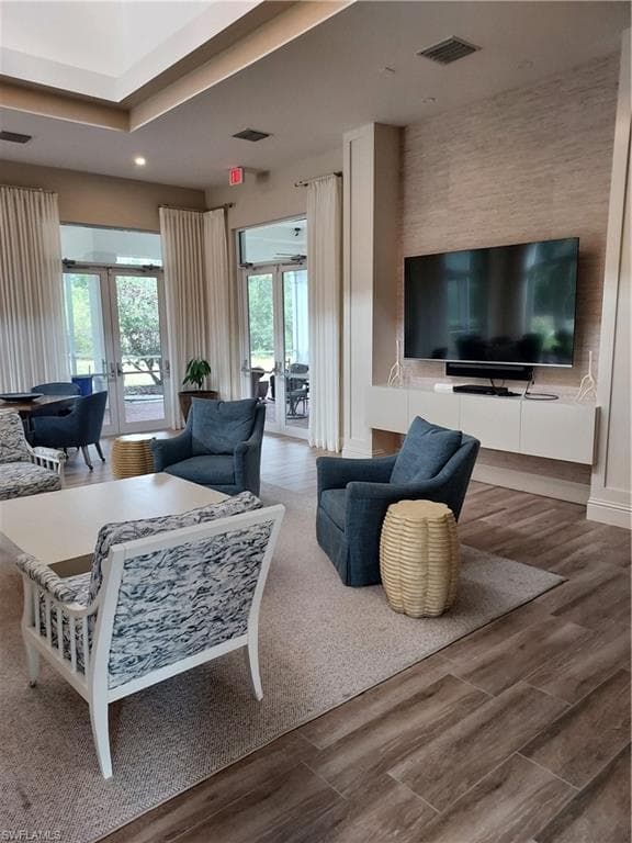 917 Whiskey Creek Dr, Marco Island, FL 34145-9