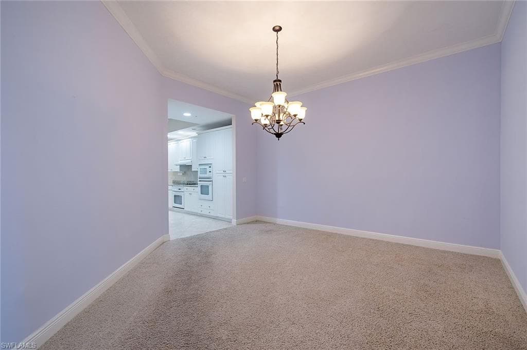 705 10th St S 204, Naples, FL 34102-8