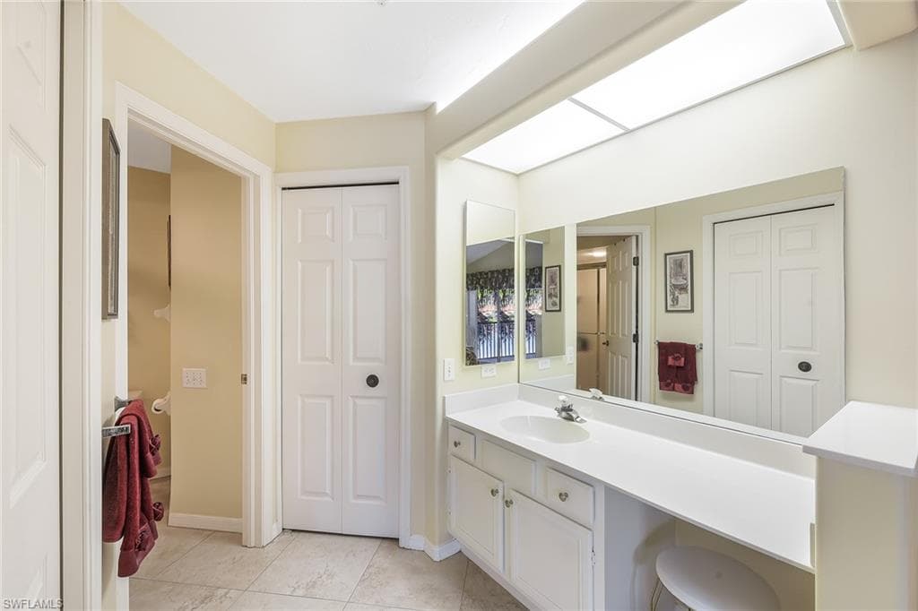 13046 Amberley Ct 611, Bonita Springs, FL 34135-16
