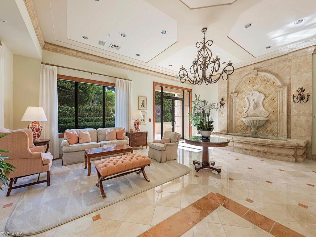 8990 Bay Colony Dr 302, Naples, FL 34108-14