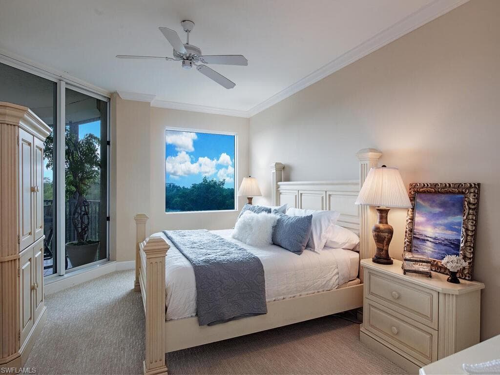 8990 Bay Colony Dr 302, Naples, FL 34108-7
