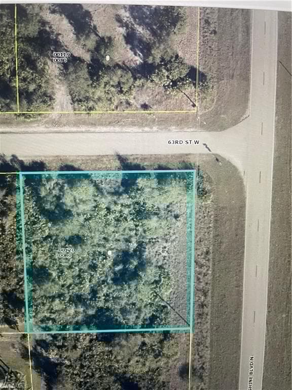 2501 63rd St W, Lehigh Acres, FL 33971-2