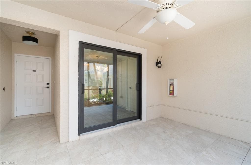 16351 Kelly Woods Dr 163, Fort Myers, FL 33908-33