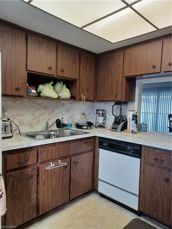 219 Palm Dr 219-2, Naples, FL 34112-17
