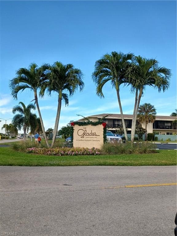 219 Palm Dr 219-2, Naples, FL 34112-1