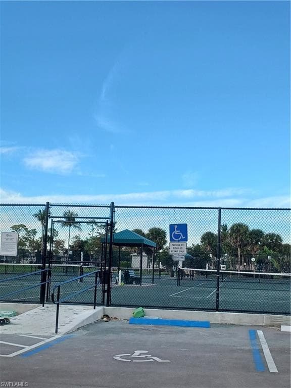 219 Palm Dr 219-2, Naples, FL 34112-34