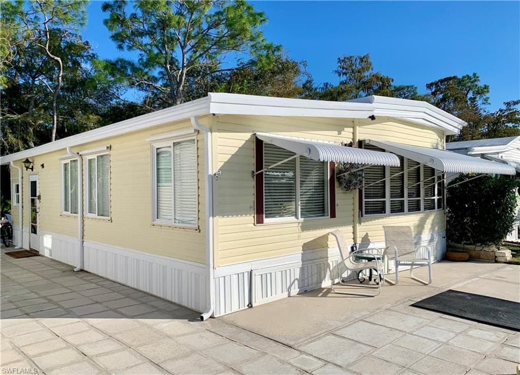 39 Bass Ln 39, Naples, FL 34114-8