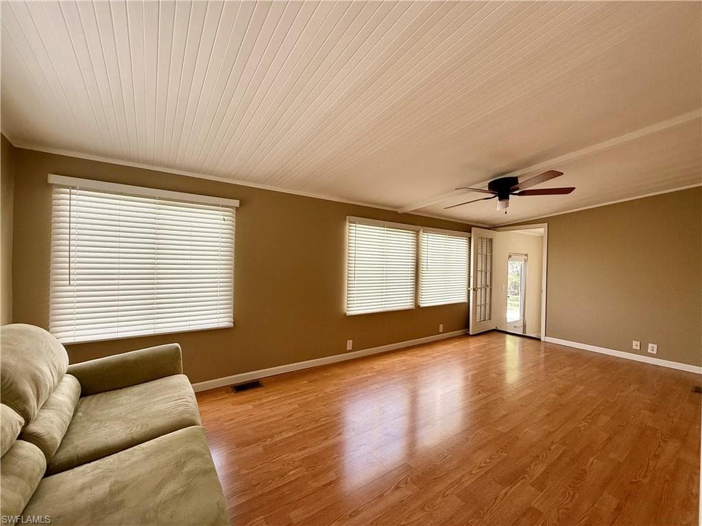 39 Bass Ln 39, Naples, FL 34114-15