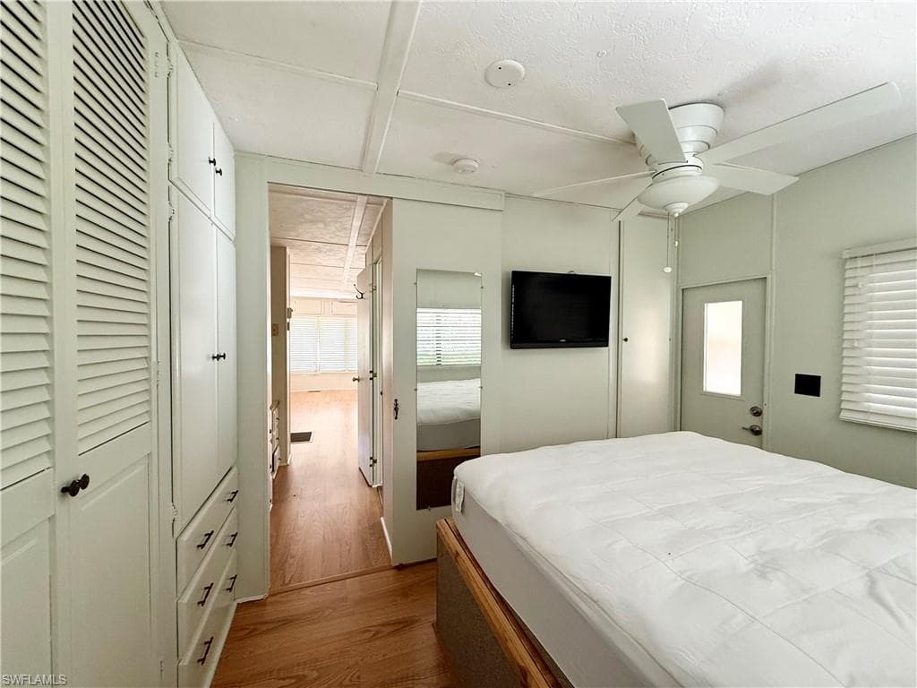 39 Bass Ln 39, Naples, FL 34114-21