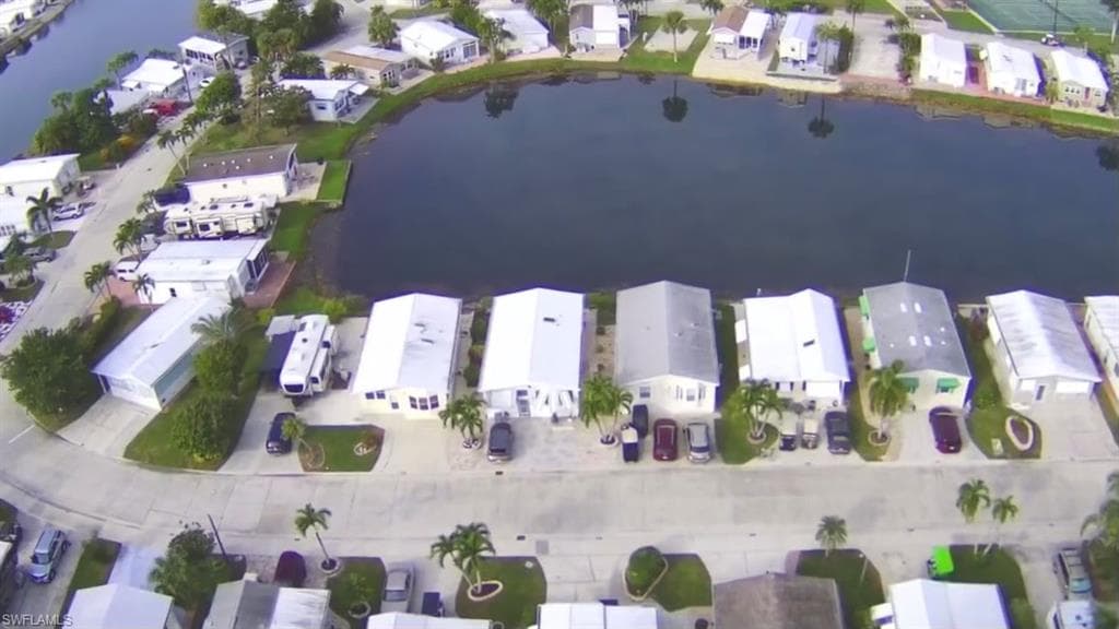 39 Bass Ln 39, Naples, FL 34114-23