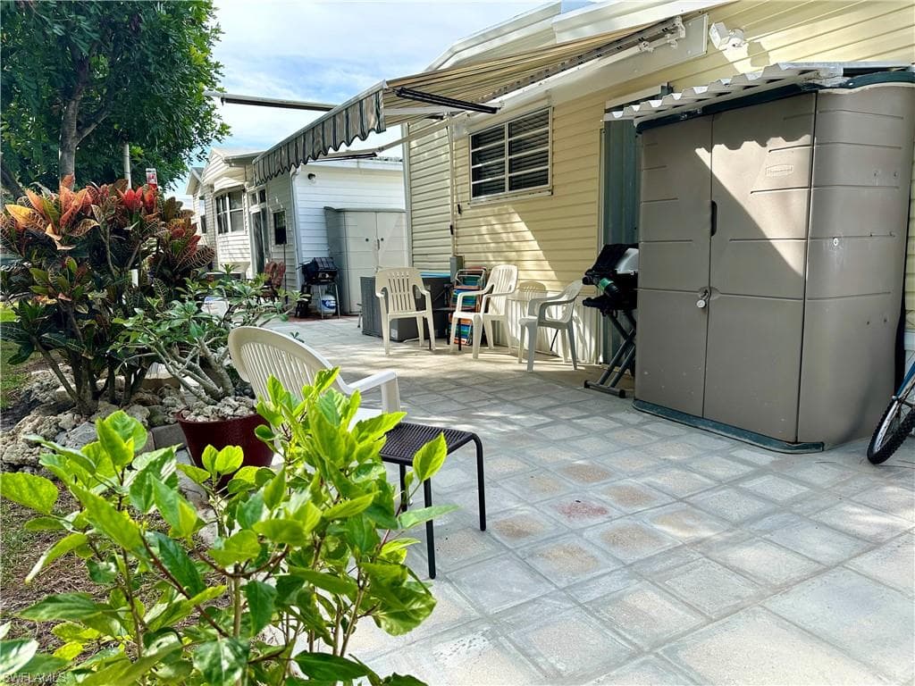 39 Bass Ln 39, Naples, FL 34114-6