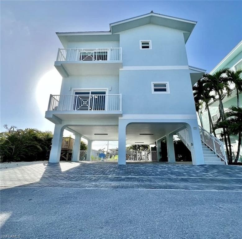 1037 82nd St, Marathon, FL 33050-4