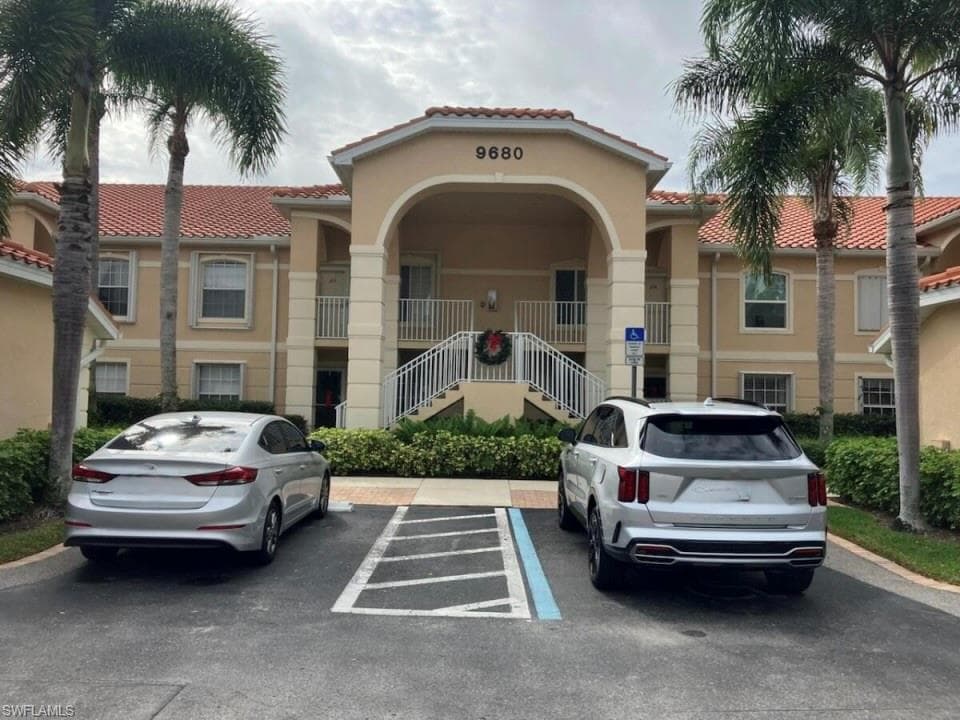 9680 Rosewood Pointe Ter 202, Bonita Springs, FL 34135-2