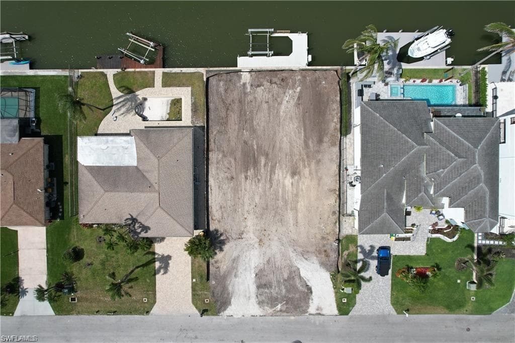 415 Willet Ave, Naples, FL 34108-1