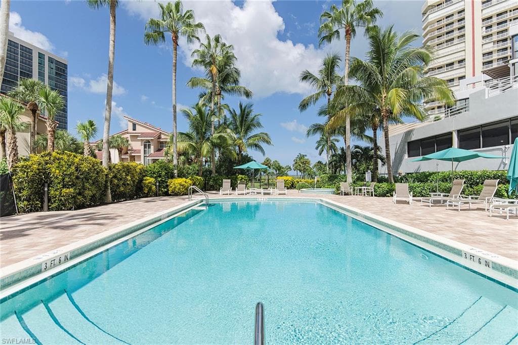 4751 Gulf Shore Blvd N Ph-2, Naples, FL 34103-13