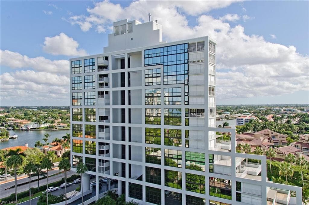 4751 Gulf Shore Blvd N Ph-2, Naples, FL 34103-16
